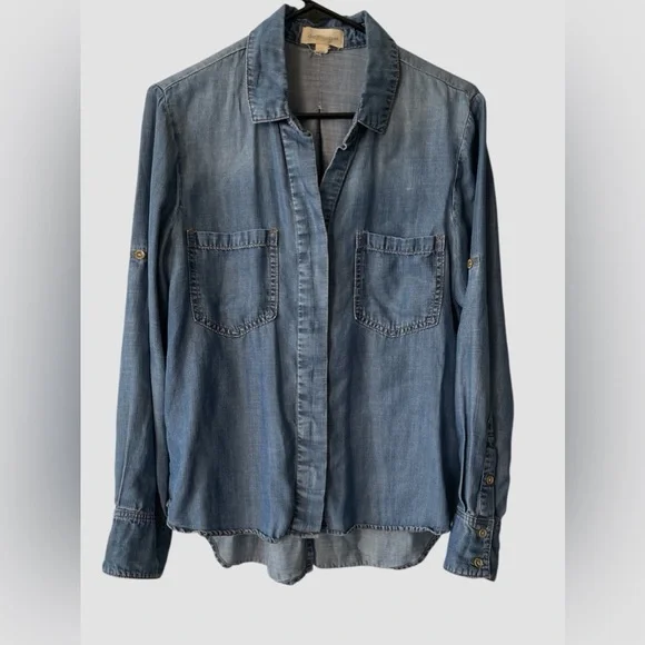 Cloth & Stone Anthropologie Size M Chambray Denim Button Front Shirt Split Back - Picture 3 of 8